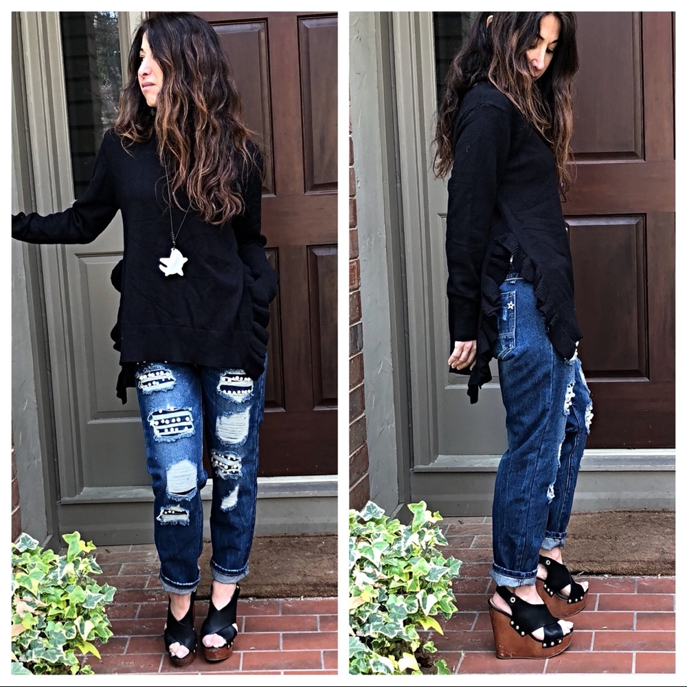 ✨LAST ONE ✨Paris ruffled hem side split sweater - Picture 2 of 8